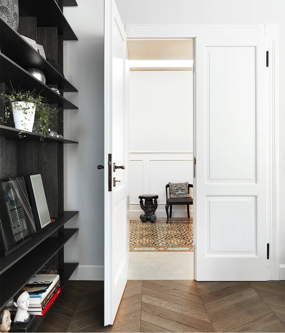 Thi công sàn gỗ xương cá NOËL Parquet tại biệt thự cao cấp